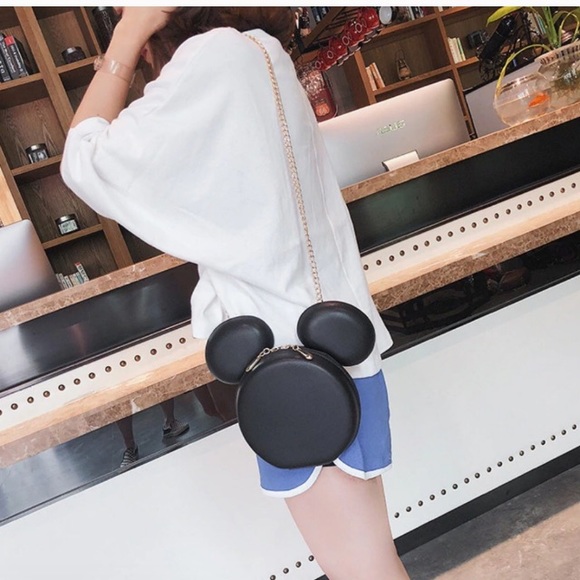 Disney Mickey Mouse Black Crossbody Bag Handbag - Picture 3 of 6